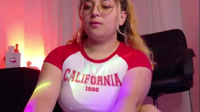 Image 3 of amalia_rosse_ Stream on Chaturbate on 1 month ago