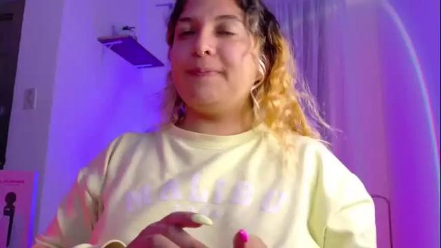Image 10 of amalia_rosse_ Stream on Chaturbate on 24 days ago