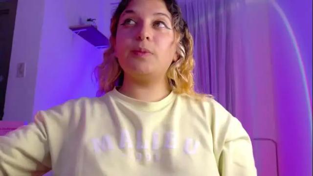 Image 11 of amalia_rosse_ Stream on Chaturbate on 24 days ago
