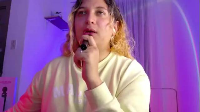Image 4 of amalia_rosse_ Stream on Chaturbate on 24 days ago