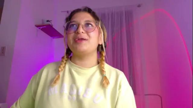 Image 7 of amalia_rosse_ Stream on Chaturbate on 17 days ago