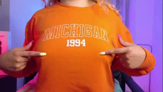 Image 6 of amalia_rosse_ Stream on Chaturbate on 10 days ago