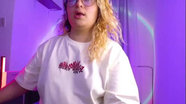 Image 10 of amalia_rosse_ Stream on Chaturbate on 8 days ago
