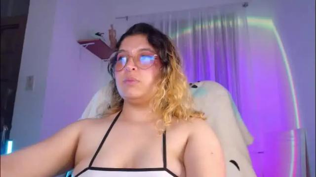 Image 2 of amalia_rosse_ Stream on Chaturbate on 18 days ago