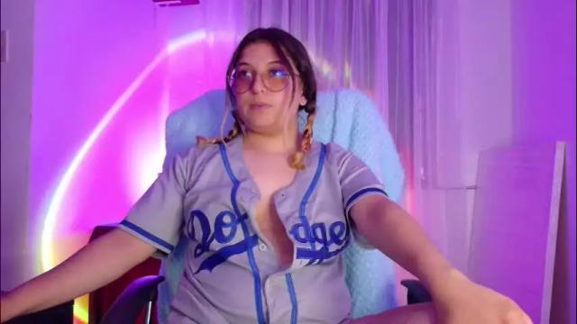 Image 7 of amalia_rosse_ Stream on Chaturbate on 12 days ago