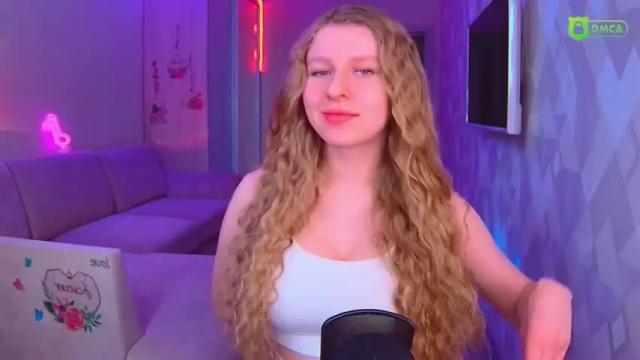 Thumbnail 1, amaliaqueen999's Stream at Chaturbate, 13 months ago