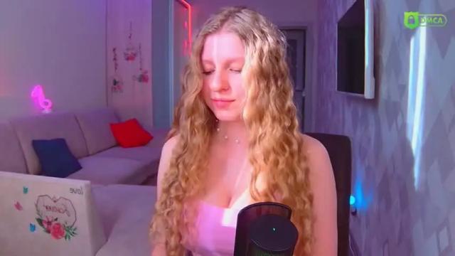 Image 11 of amaliaqueen999 Stream on Chaturbate on 13 months ago