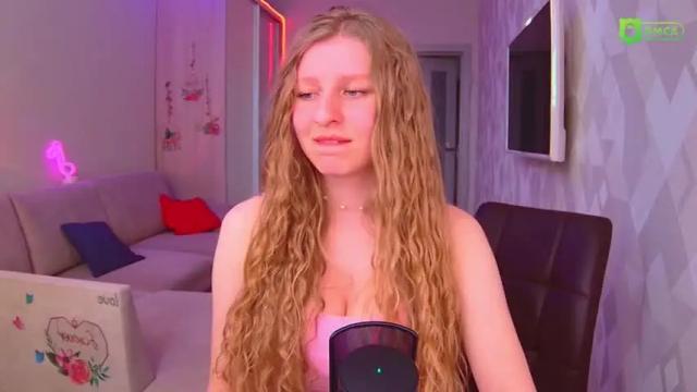 Thumbnail 3, amaliaqueen999's Stream at Chaturbate, 12 months ago