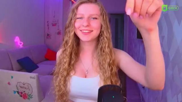 Image 12 of amaliaqueen999 Stream on Chaturbate on 12 months ago