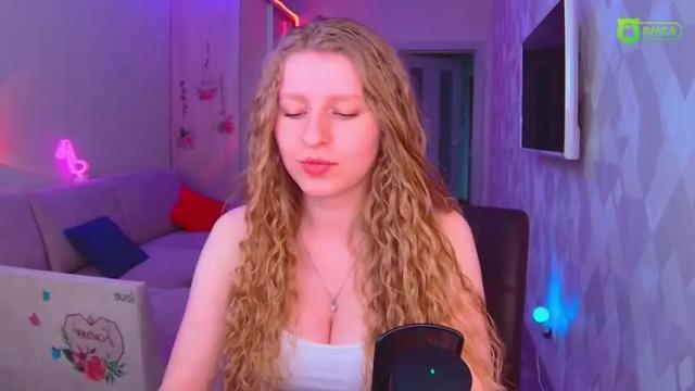 Thumbnail 3, amaliaqueen999's Stream at Chaturbate, 12 months ago
