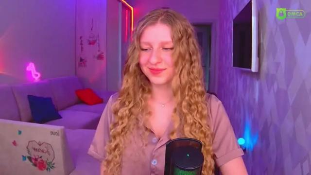 Thumbnail 3, amaliaqueen999's Stream at Chaturbate, 12 months ago