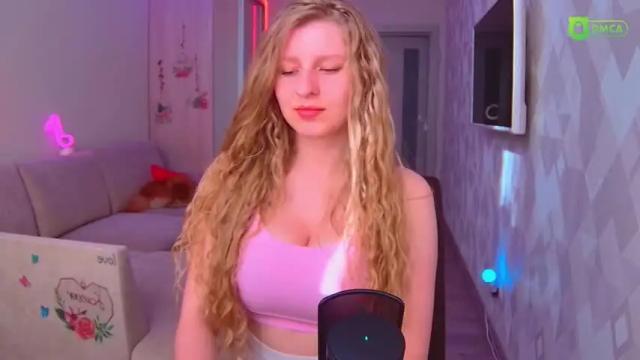 Thumbnail 1, amaliaqueen999's Stream at Chaturbate, 12 months ago
