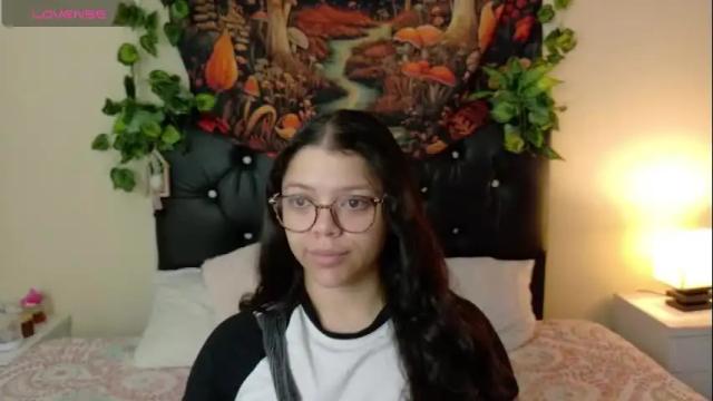Image 2 of amand1_sweet Stream on Chaturbate on 1 month ago