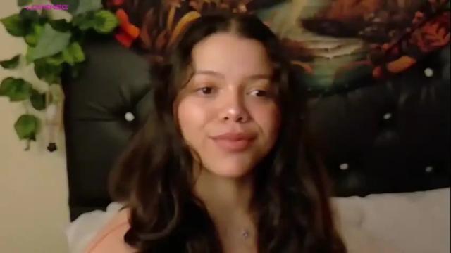Image 12 of amand1_sweet Stream on Chaturbate on 23 days ago
