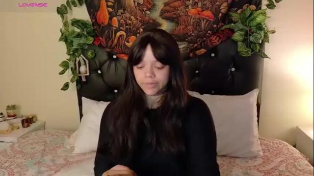 Image 3 of amand1_sweet Stream on Chaturbate on 19 days ago