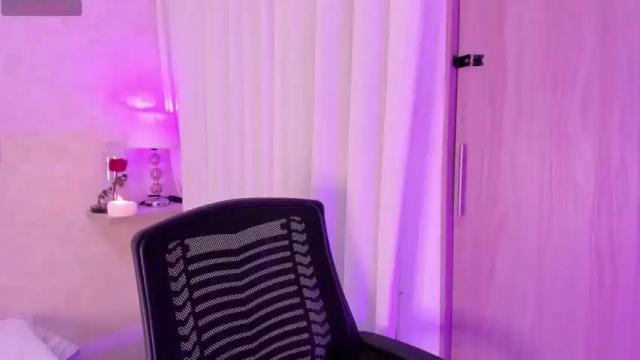 Image 2 of amanda_26 Stream on Chaturbate on 14 months ago