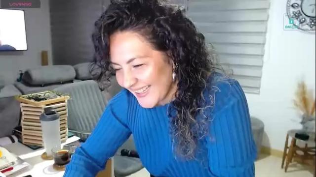 Image 6 of amanda_bella1 Stream on Chaturbate on 1 month ago