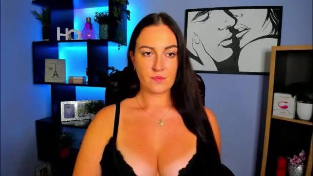 Image 6 of amanda_burn Stream on Chaturbate on 2 months ago