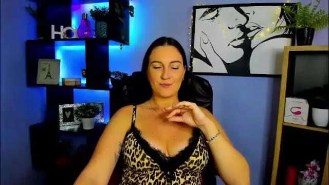 Image 8 of amanda_burn Stream on Chaturbate on 1 month ago