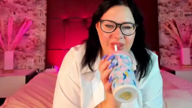Image 3 of amanda_potter Stream on Chaturbate on 21 months ago