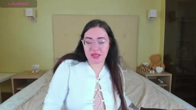 Image 6 of amanda_potter Stream on Chaturbate on 26 months ago