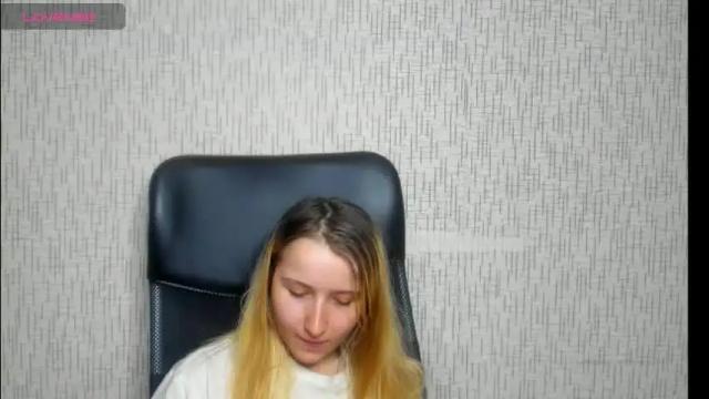 Image 4 of amanda_sherr Stream on Chaturbate on 2 months ago