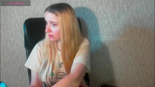Image 2 of amanda_sherr Stream on Chaturbate on 2 months ago