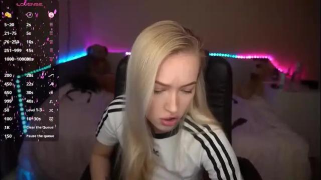 Image 4 of amandaafire Stream on Chaturbate on 25 days ago