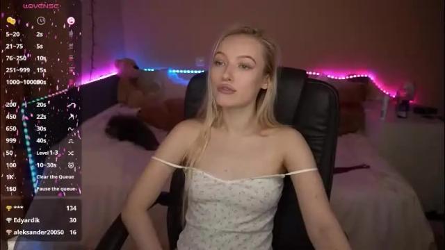 Image 11 of amandaafire Stream on Chaturbate on 19 days ago