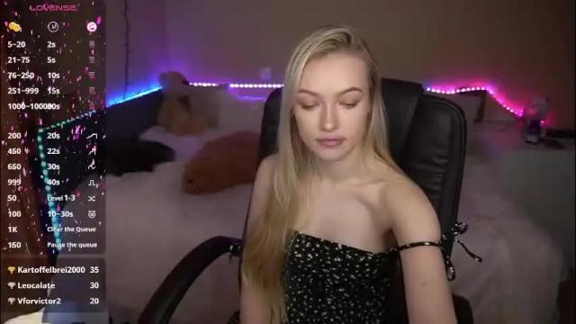 Image 8 of amandaafire Stream on Chaturbate on 17 days ago