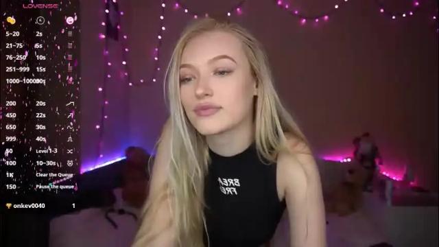 Image 10 of amandaafire Stream on Chaturbate on 11 days ago