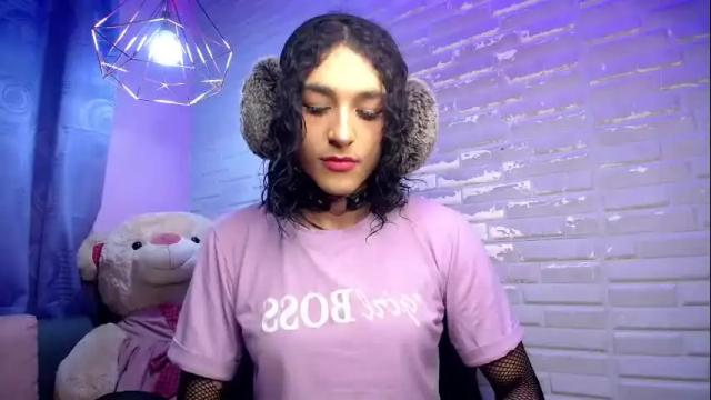 Image 2 of amandableade Stream on Chaturbate on 2 months ago