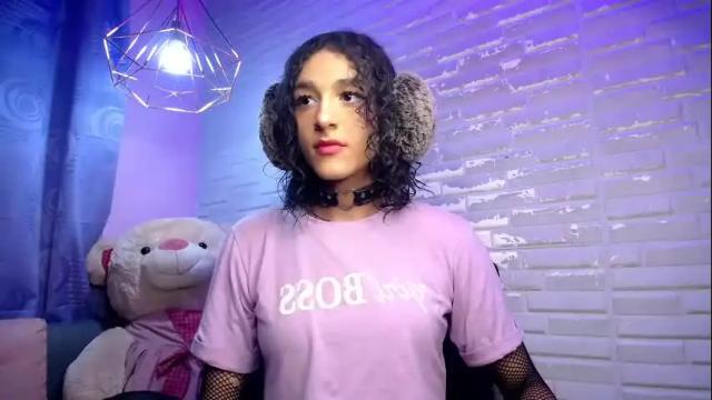 Image 6 of amandableade Stream on Chaturbate on 2 months ago