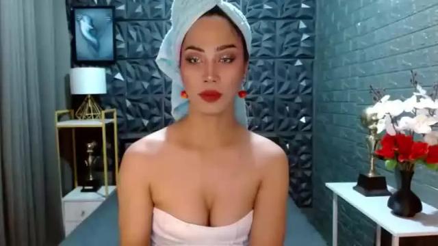 Image 2 of amandaleon Stream on Chaturbate on 18 months ago