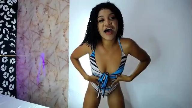 Image 12 of amandarobers Stream on Chaturbate on 2 months ago