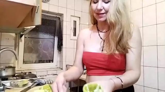 Image 12 of amandaryder Stream on Chaturbate on 15 months ago