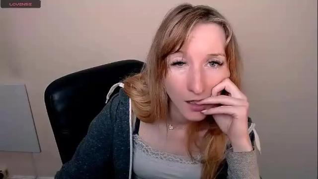 Image 10 of amandasentin Stream on Chaturbate on 1 month ago