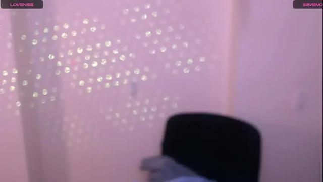 Image 11 of amandasentin Stream on Chaturbate on 16 days ago