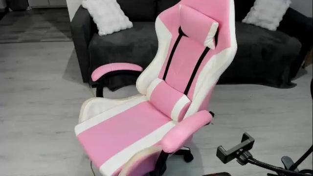 Image 2 of amandateasing Stream on Chaturbate on 2 months ago