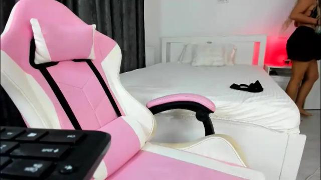 Image 12 of amandateasing Stream on Chaturbate on 1 month ago