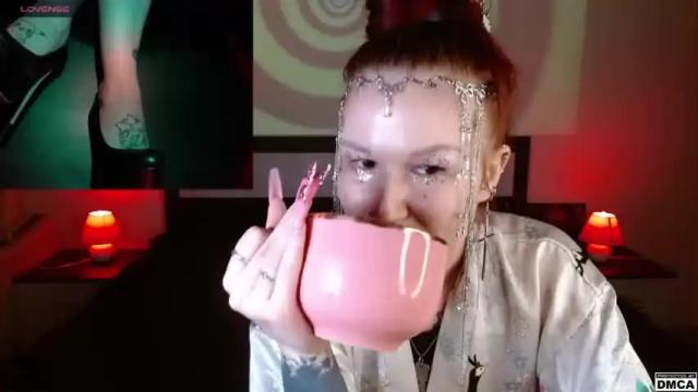 Image 4 of amanita__pantherina Stream on Chaturbate on 14 months ago