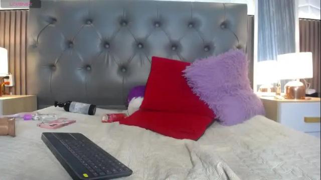 Image 6 of amapola_hs Stream on Chaturbate on 2 months ago