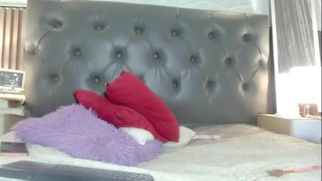 Image 3 of amapola_hs Stream on Chaturbate on 2 months ago