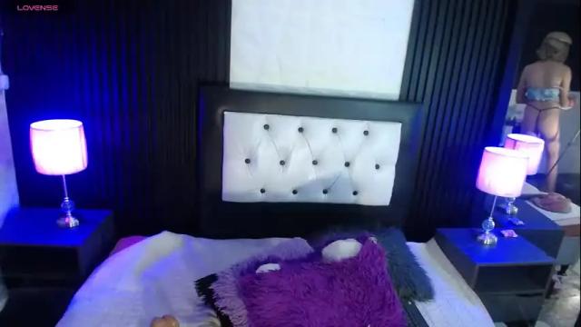 Image 4 of amapola_hs Stream on Chaturbate on 2 months ago