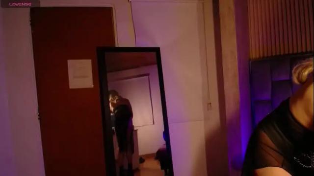 Image 2 of amapola_hs Stream on Chaturbate on 1 month ago
