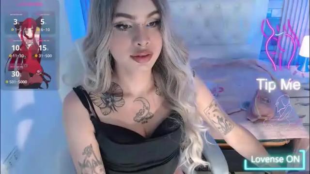 Image 2 of amapola_hs Stream on Chaturbate on 24 days ago