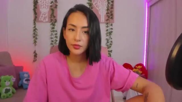 Image 3 of amara_cruz_ Stream on Chaturbate on 13 months ago