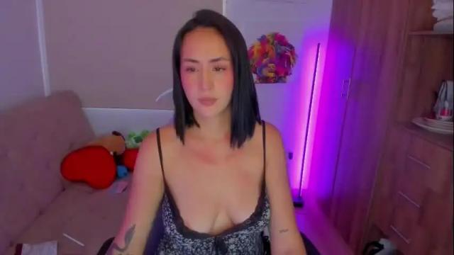 Image 10 of amara_cruz_ Stream on Chaturbate on 1 month ago