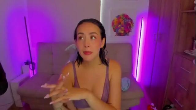 Image 4 of amara_cruz_ Stream on Chaturbate on 1 month ago
