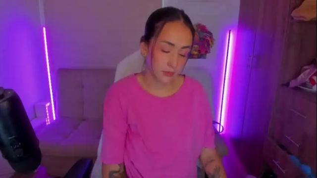 Image 3 of amara_cruz_ Stream on Chaturbate on 5 months ago